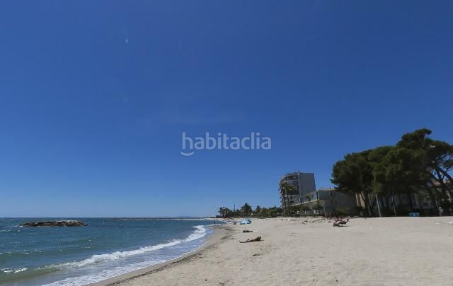 Foto 1a21aef5-280a-4713-8792-f022b4c130ab. Pis a casc antic - nou Cambrils Cambrils