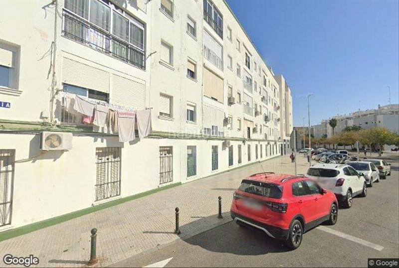 Foto cd08ffe3-1dd9-4a95-9ed6-4f40d5965d4d. Flat in astilleros - la paz - loreto - el corte inglés Cádiz