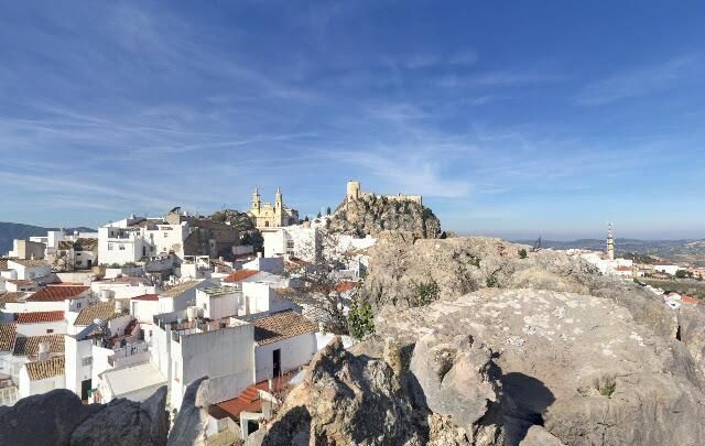Foto 7dab6d3b-0ab2-4a75-be10-e40893a333a1. Casa adossada a Olvera