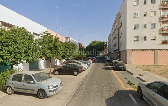 Foto ac9d9148-53f0-4c23-a90b-1636acddb717. Pis a La Plata Sevilla