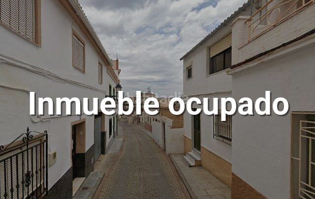Foto 756c4ddc-2da3-4ea2-9a68-8fd6a1827716. Casa adossada a Loja