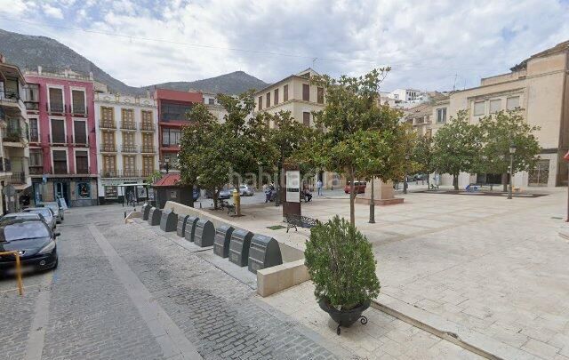 Foto ff5e759e-64a5-431d-9343-55528e6ffd2e. Casa adossada a Loja