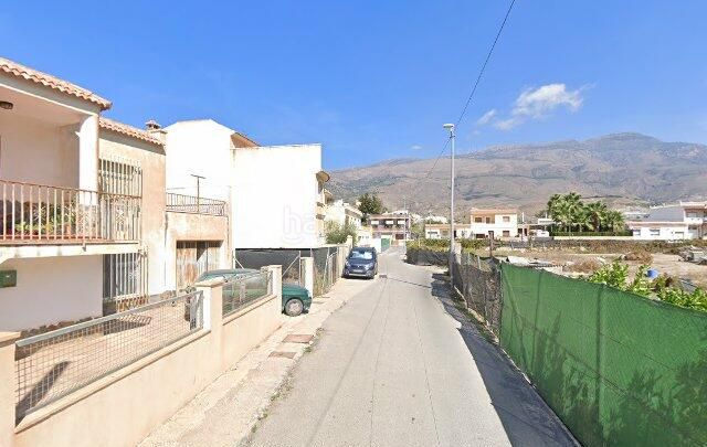 Foto 437b7e79-d6db-44e3-9911-73c6e71122ee. Casa adossada a Berja