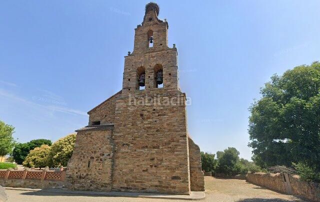 Foto dd48879d-2b9a-48d3-af84-a7da8516799b. Casa adossada a Valderrey