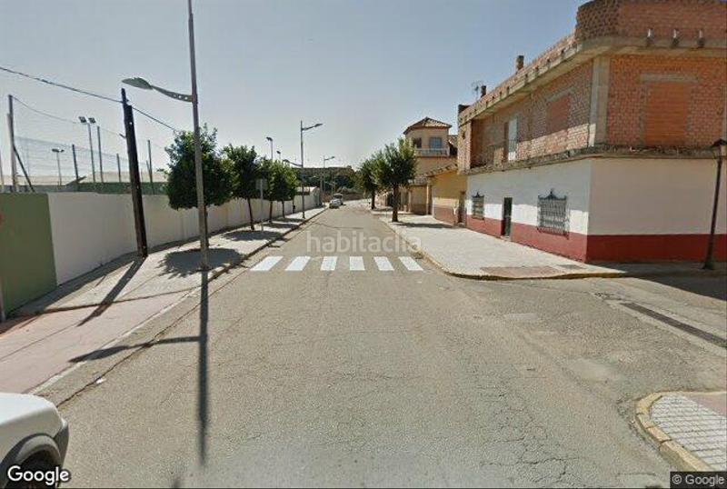 Foto a4d11697-8d3f-4435-8480-7864c3ec4e3a. Casa adosada en Guillena pueblo Guillena