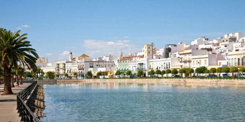 Foto cadf5a50-9b65-494e-9b7e-7633f122c1d8. Casa a schiera con piscina in Ayamonte ciudad Ayamonte