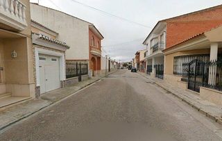 Reihenhaus  Tr gañanes