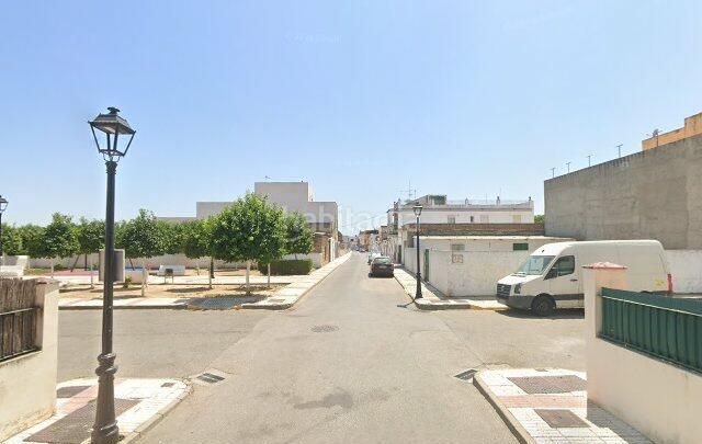 Foto a540202b-adb2-4eb4-a796-975f9cffa8b9. Dúplex amb aparcament a Algaba (La)