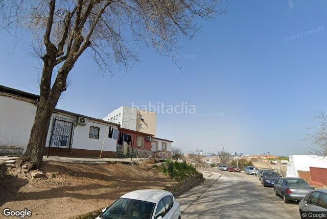 Foto e3628703-7e22-4cb0-a9d0-8ad01675ee48. Casa adossada a La Estación Badajoz