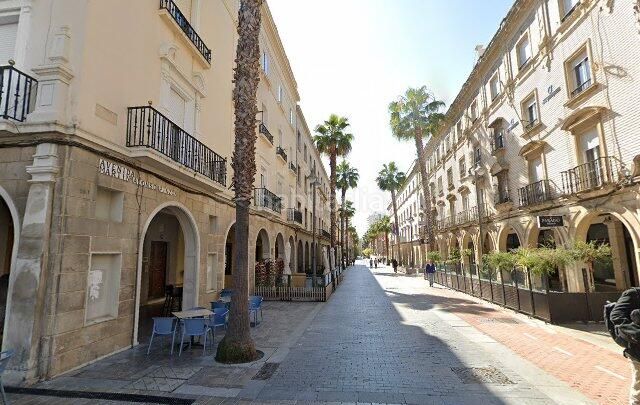 Foto 328a9ebc-e3a9-4395-ab85-b22f1dd58b8d. Pis a La Hispanidad - Verdeluz Huelva