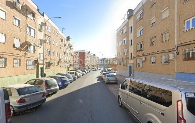 Foto a3fd7504-a4f5-4beb-a31e-eeef1bd7b2fb. Pis a La Hispanidad - Verdeluz Huelva