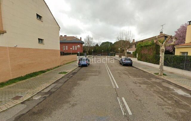 Foto e22d4063-0f1c-4b30-9f8b-acf1476d7750. Chalet en Simancas