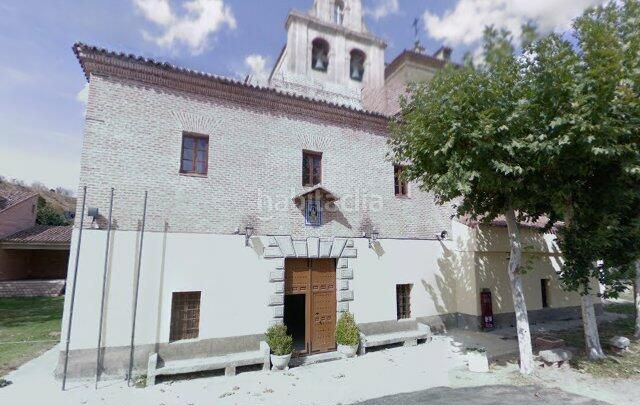 Foto 578dba09-7526-417b-99bd-433e196b1590. Casa amb aparcament piscina a Calalberche