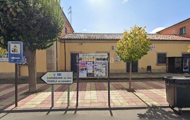 Foto 378fb460-7c0e-497b-8846-751579802963. Aparcament cotxe a Bañeza (La)