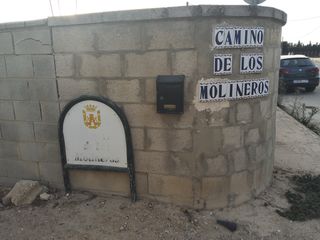 Casa adossada  Cm de los molineros  polígono  parcela  rincones.