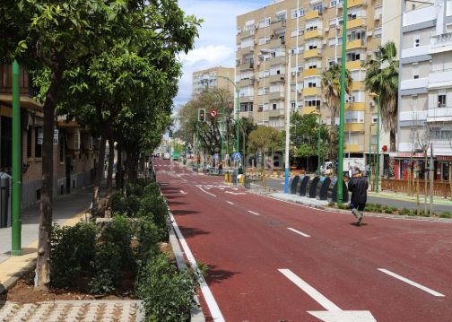Foto 99c5a7f0-0adb-417f-bc81-870def9f2e25. Piso en Palmete Sevilla