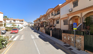 Casa adossada  Av blas infante