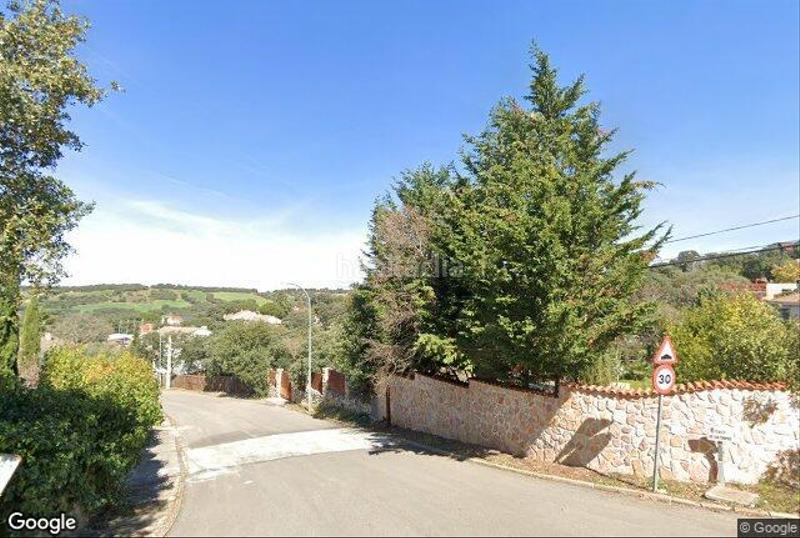 Foto a27b9952-dbaf-4747-bcb2-f10277d293d1. Casa adosada en Valdeaveruelo