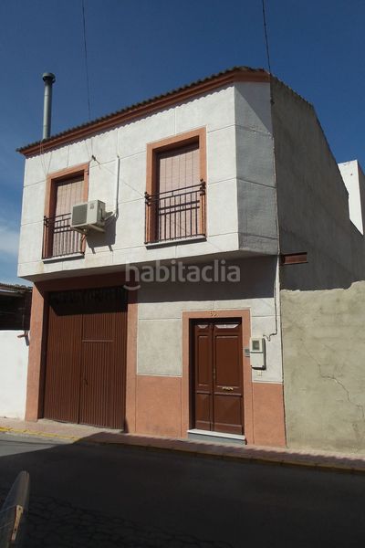 Foto bc75bac8-4ff1-4939-bfbb-a5fd3714af26. Casa adosada en Albox