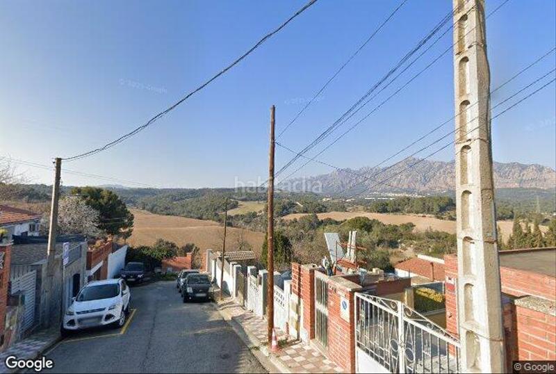 Foto fd364127-8df8-4eb2-b0eb-b877913b5f09. Casa adossada a Mas d´en Gall Esparreguera