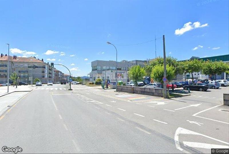 Foto 3f73b0c4-fedb-4766-9756-8566a20dea56. Piso en O Milladoiro Ames