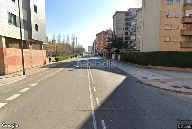 Foto 02e06d68-fe8d-4ca8-b9c3-e9a756288f9c. Pis amb piscina a Las Fuentes Zaragoza