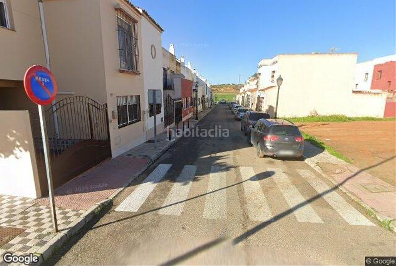 Foto c7450e62-3c64-4d33-8617-41c0924b4b11. Casa adossada a Puebla del Río (La)