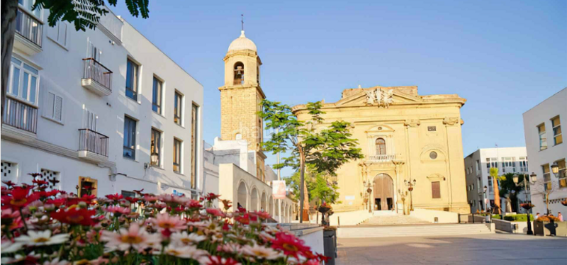 Foto 313824ca-b7e6-4889-8d8b-12d008977e41. Apartamento en Los Gallos Chiclana de la Frontera