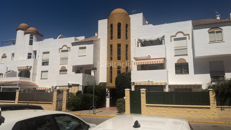 Foto b614e3f8-b6f1-4012-88db-75448c5141ed. Apartamento en Los Gallos Chiclana de la Frontera