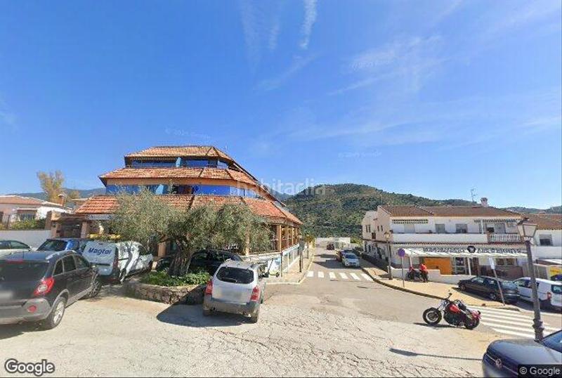 Foto f4a263dc-be46-467d-98d2-68461e9d4e37. Casa adossada amb piscina a Alcaucín