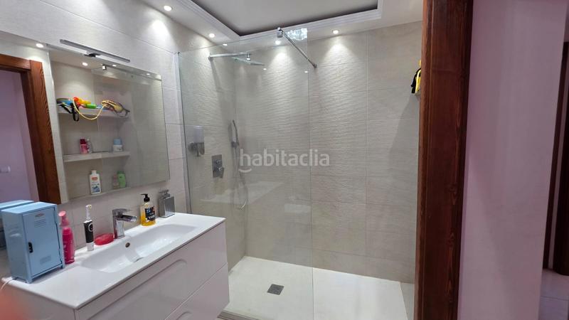 Foto 2aefc44e-ff79-468d-9de8-2e85ba2aceb8. Casa a schiera con parcheggio piscina in Manilva pueblo Manilva