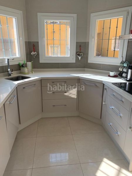 Foto a7ee264f-ca87-41b7-b74d-44ee07225eb3. Casa adosada en Manilva pueblo Manilva