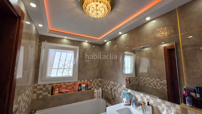 Foto 6443e19a-24b9-445d-874b-7a2781f9f03c. Reihenhaus mit parking pool in Manilva pueblo Manilva