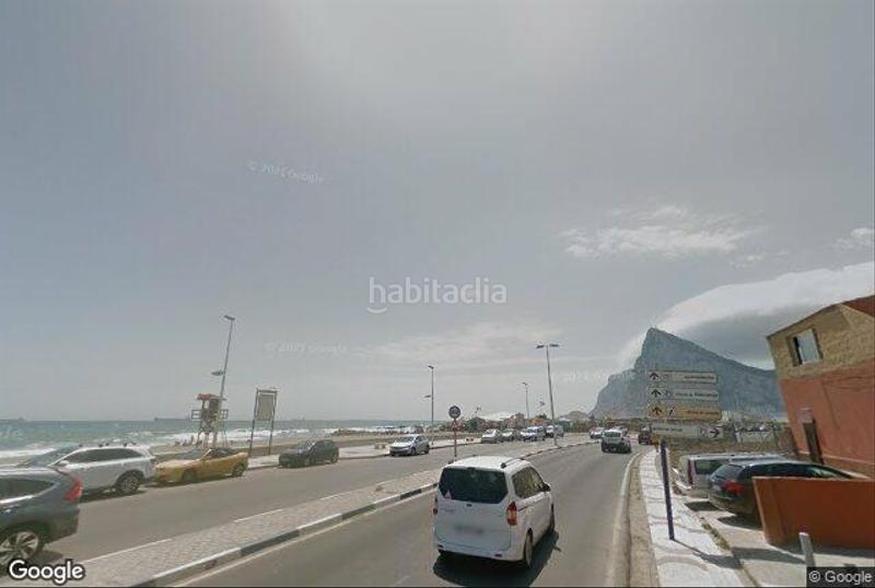 Foto 4031ae6c-02ab-405f-a1f3-d0c1cc9847c0. Casa adosada en Santa Bárbara-Ciudad Deportiva Línea de la Concepción (La)