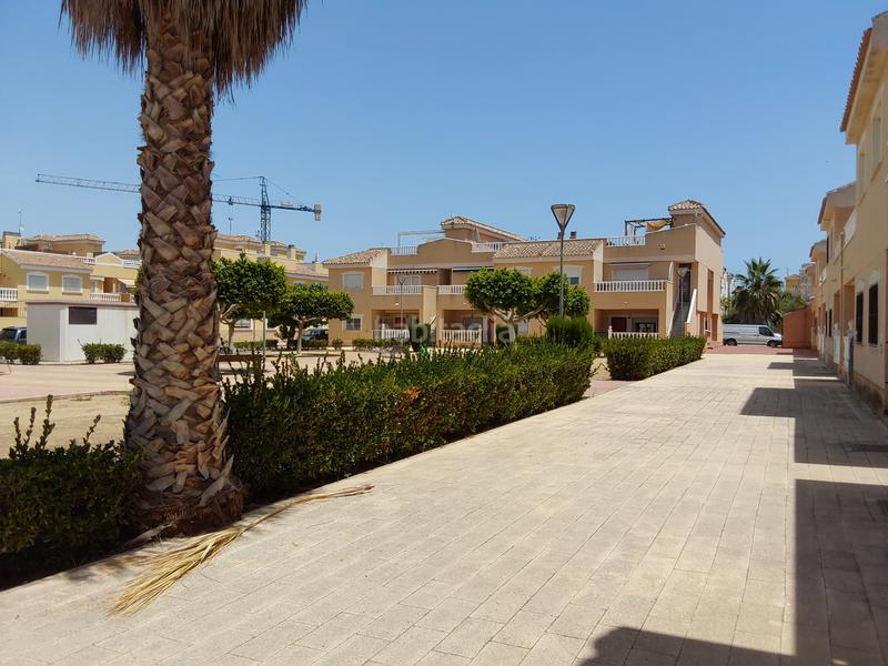 Foto c740fd87-96fb-4c34-95e9-caa2346940a1. Flat with pool in Formentera del Segura