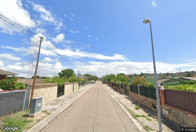 Foto 0b4a0e82-3d5b-4c9e-a224-84f4caedfa36. Xalet amb piscina a Calalberche