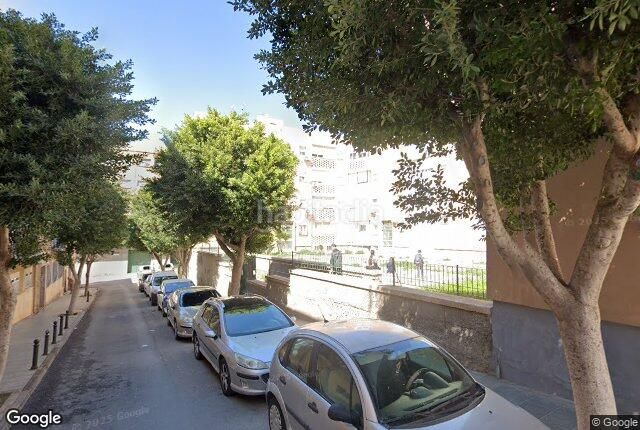 Foto 40e41a23-f85d-4bcd-87db-36fafdf07c91. Piso en La Chanca - Pescadería Almería