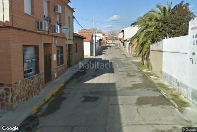 Foto f51b3b94-13c4-41f0-9f5d-56a0e45c7603. Chalet en Piedrabuena