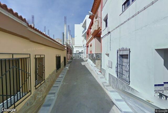 Foto b5fd2292-d561-4841-9c7b-8f8abef1f179. Casa adosada en Olula del Río