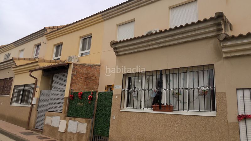 Foto 912b97db-d4ff-44bd-8213-91a2709430c6. Casa adossada amb aparcament piscina a Pizarra