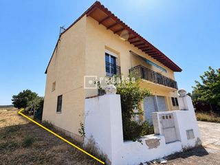 Chalet à Uceda. Oportunidad de inversión en uceda!