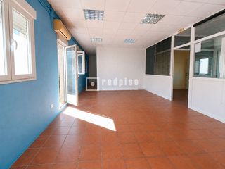 Lloguer Local Comercial a Torrejón del Rey. Tu negocio empieza aquí! amplio local en torrejón del rey