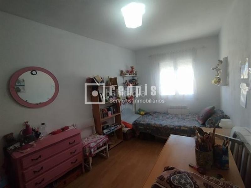 Foto 1e3558d4-9b3b-4303-9b09-9bb062cb8a7e. Chalet mit heizung parking in Yebra