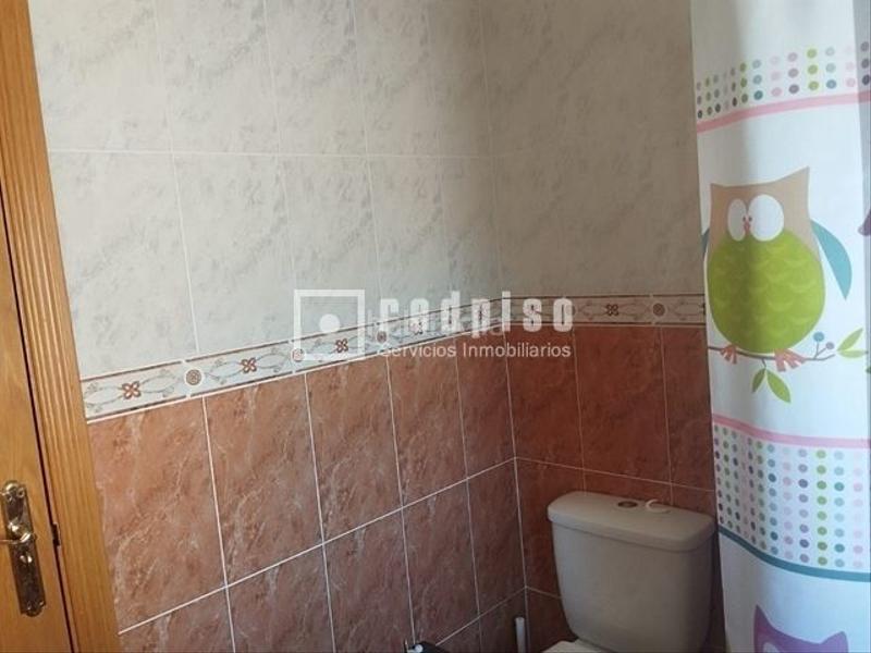 Foto 4dd1a606-0f89-4b96-8e70-ee2237a815d8. Chalet en Yebra