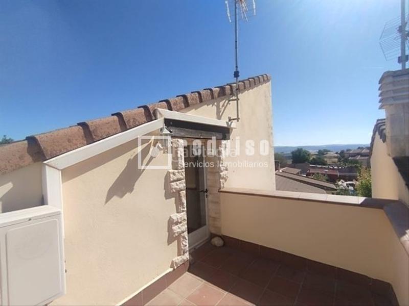 Foto 5b92b842-0eff-40e4-96b9-cf492d7469a8. Chalet en Yebra