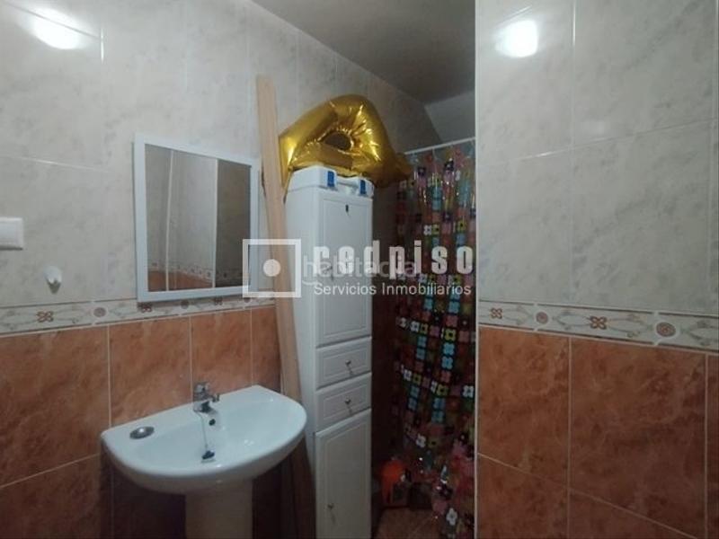 Foto 8349e427-b77b-4ad7-ab42-42f254b85906. Chalet en Yebra