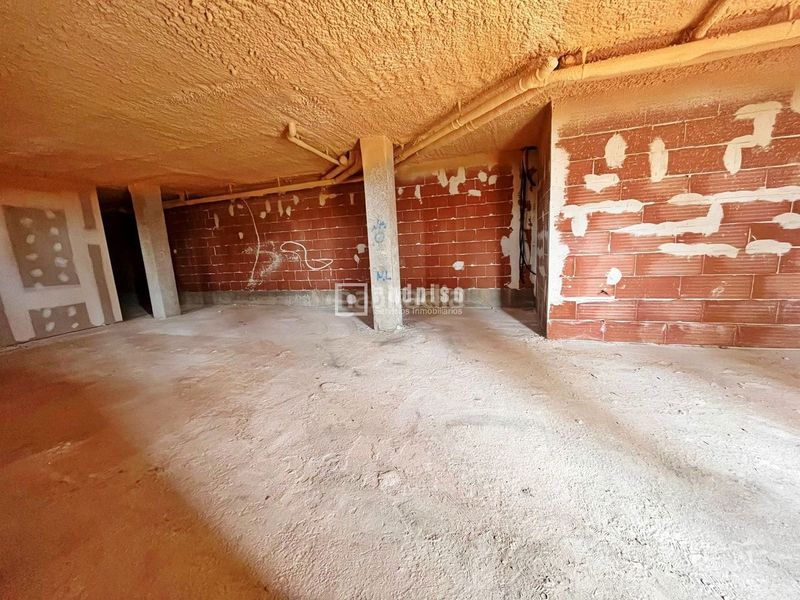 Foto 311e0d7f-8820-4b73-9a75-f7d36827b8d5. Alquiler local comercial nuevo local en alquiler ! próximo al macroproyecto de la playa . en Alovera