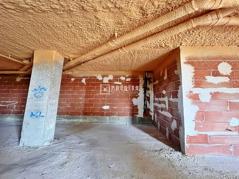 Foto 6c68ec13-140b-47b1-b0f7-4a2136480760. Alquiler local comercial nuevo local en alquiler ! próximo al macroproyecto de la playa . en Alovera