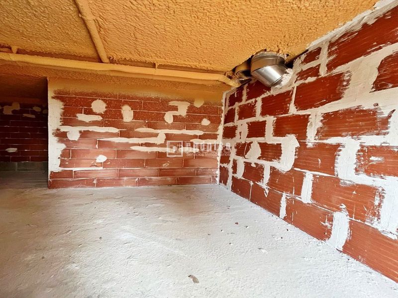 Foto fd5e5837-4d67-4289-b668-63f477b3587e. Alquiler local comercial nuevo local en alquiler ! próximo al macroproyecto de la playa . en Alovera