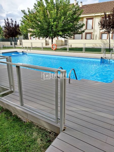 Foto 23feb508-7a74-48a6-8357-c6b7ba7a05d1. Xalet amb calefacció aparcament piscina a Uceda